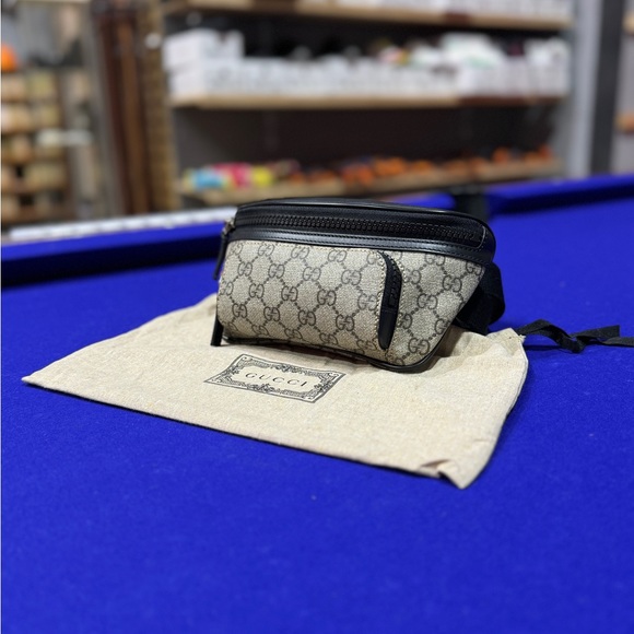 Gucci Monogram BumBag - Picture 3 of 4